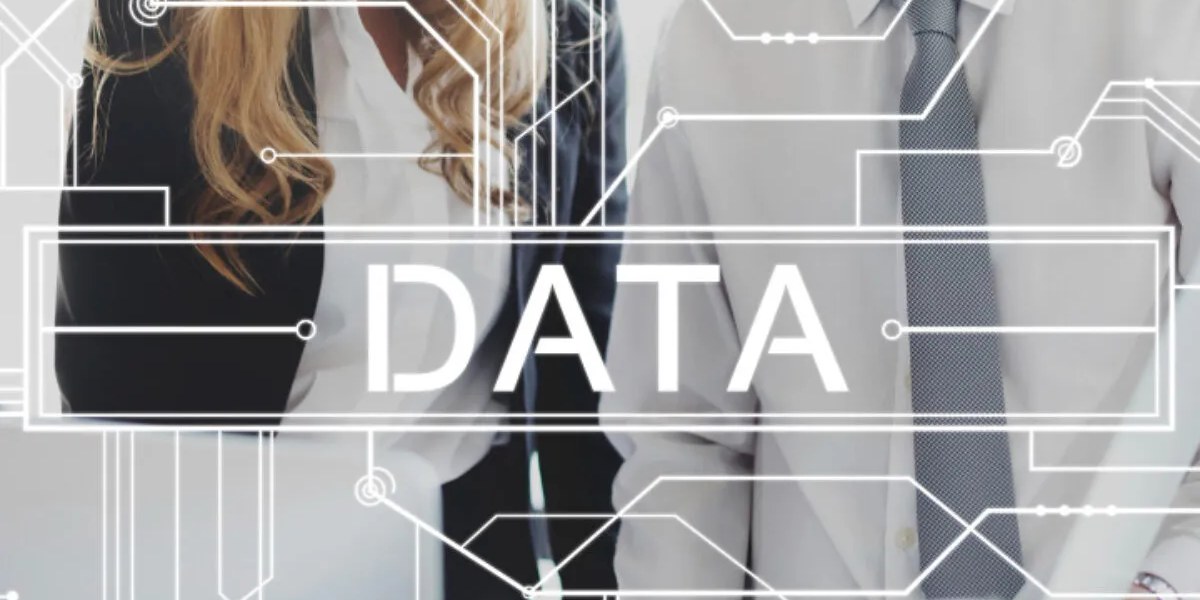 Dónde van los datos de tus clientes  cuando se los das a una IA