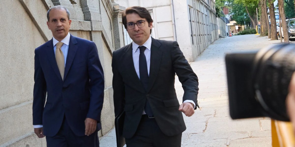 El abogado no es su cliente