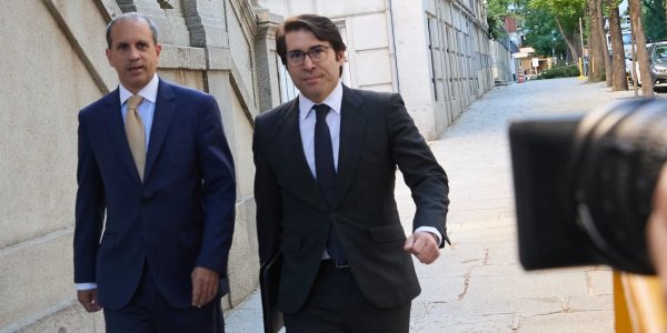 El abogado no es su cliente