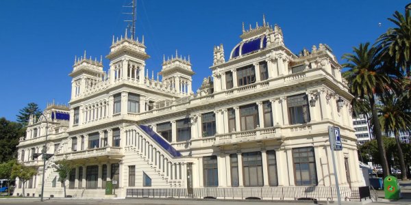 La UE empieza a aplicar la Ley de IA: etiquetado de contenidos y aviso en los chatbots