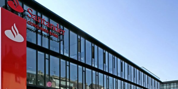 Un juzgado de O Porriño anula por abusiva la comisión de apertura de un préstamo de Santander Consumer